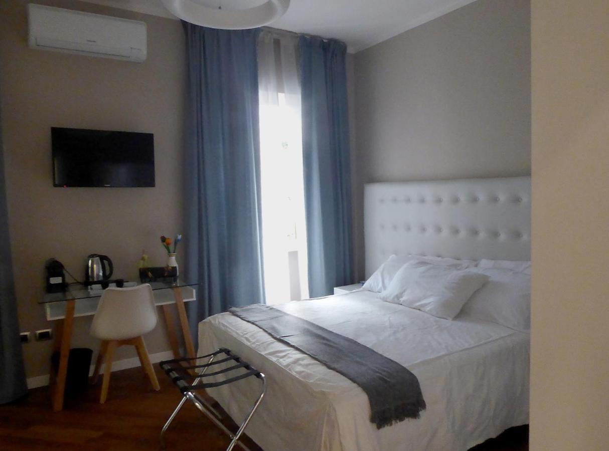 Dalmazia 33 Hotel Salerno Exterior photo