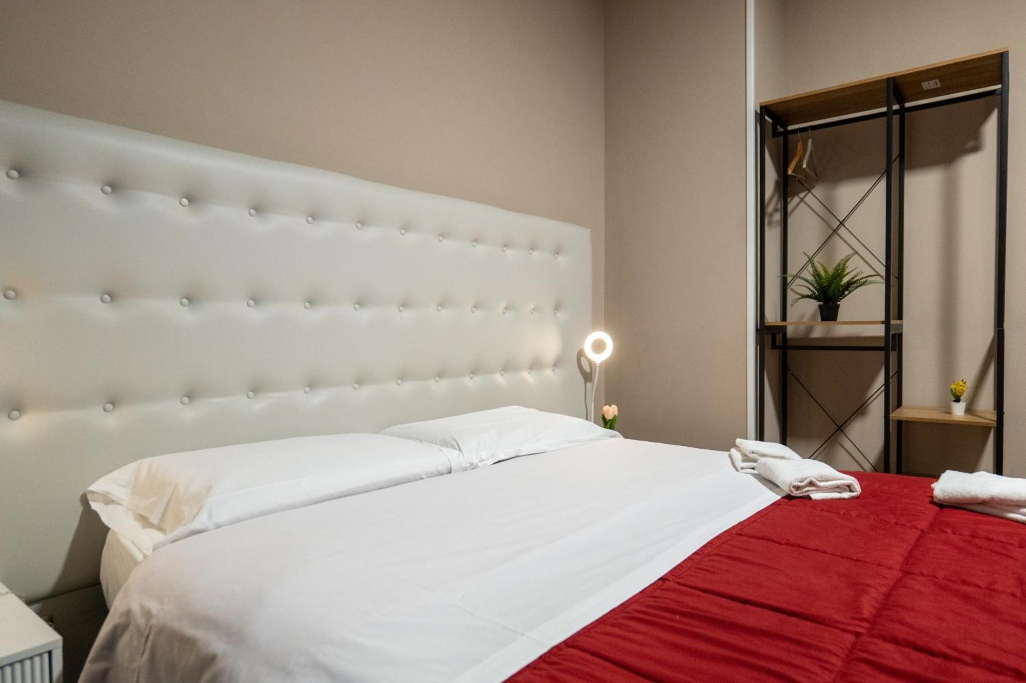 Dalmazia 33 Hotel Salerno Exterior photo