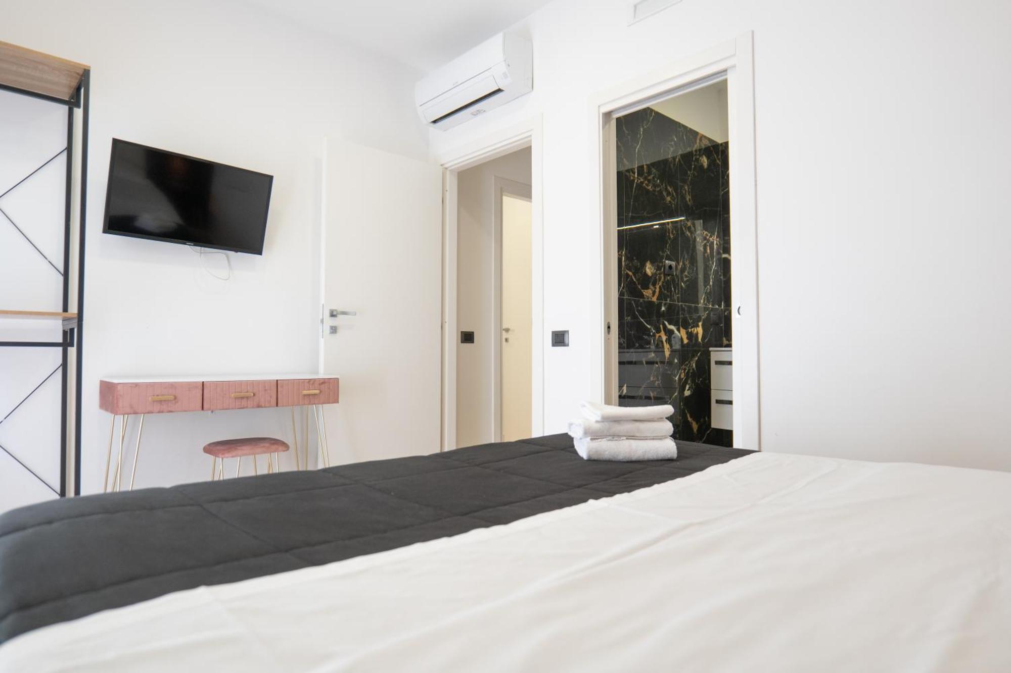 Dalmazia 33 Hotel Salerno Exterior photo